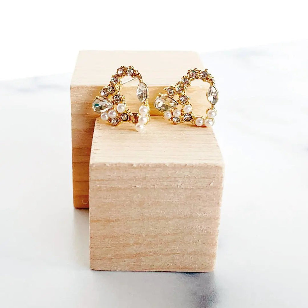 Seth Earrings | Romantic Heart - Shaped Crystal & Pearl Drops - Hippopotamus Barn