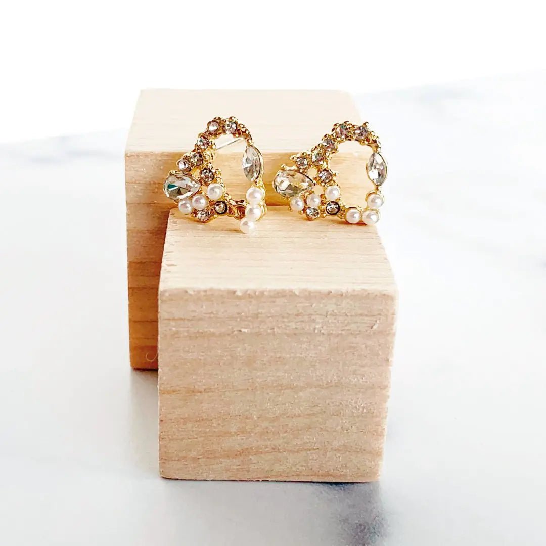 Seth Earrings | Romantic Heart - Shaped Crystal & Pearl Drops - Hippopotamus Barn